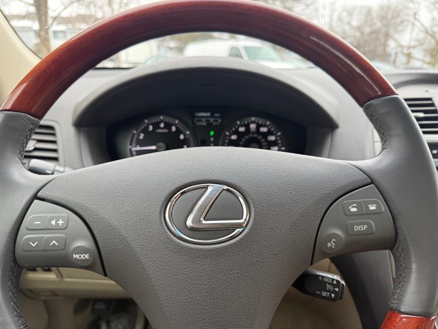2007 LEXUS ES - Image 12