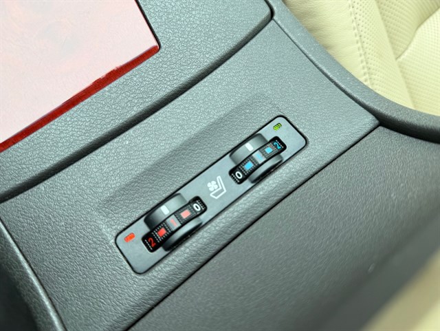 2007 LEXUS ES - Image 17