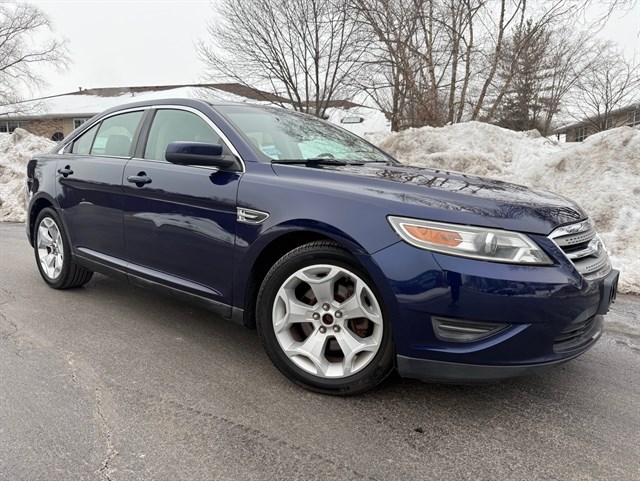 2011 FORD TAURUS - Image 1
