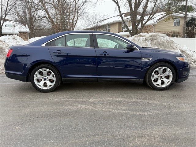 2011 FORD TAURUS - Image 5