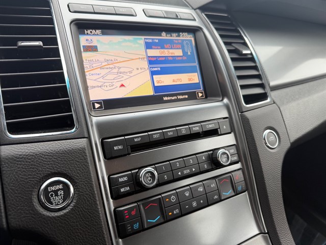 2011 FORD TAURUS - Image 15