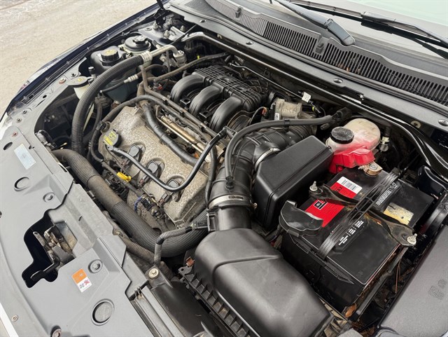 2011 FORD TAURUS - Image 13