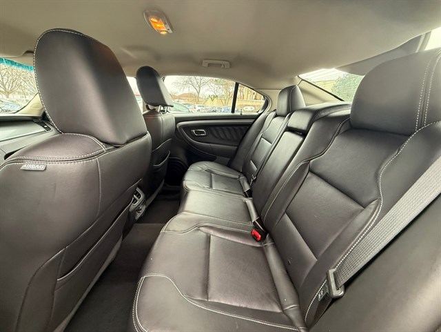 2011 FORD TAURUS - Image 21