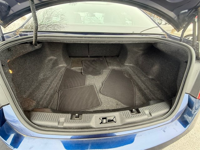 2011 FORD TAURUS - Image 29