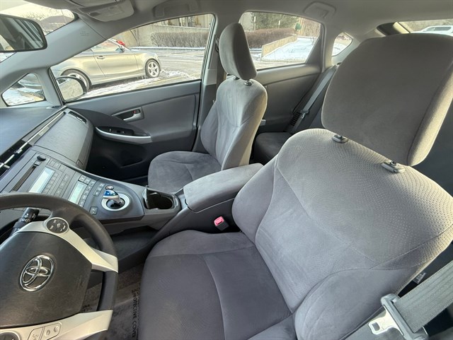2011 TOYOTA PRIUS - Image 13