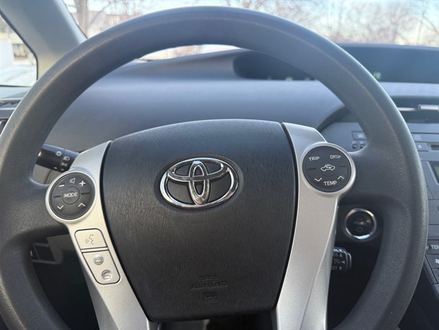 2011 TOYOTA PRIUS - Image 17