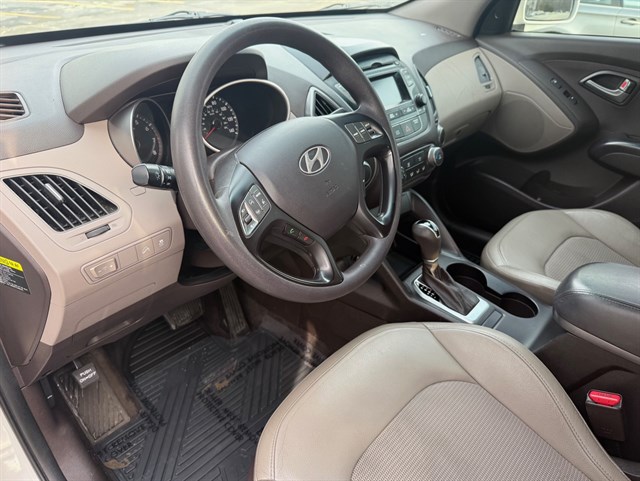 2015 HYUNDAI TUCSON - Image 16