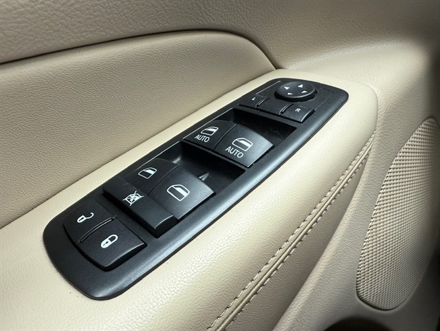 2015 JEEP GRAND CHEROKEE - Image 28