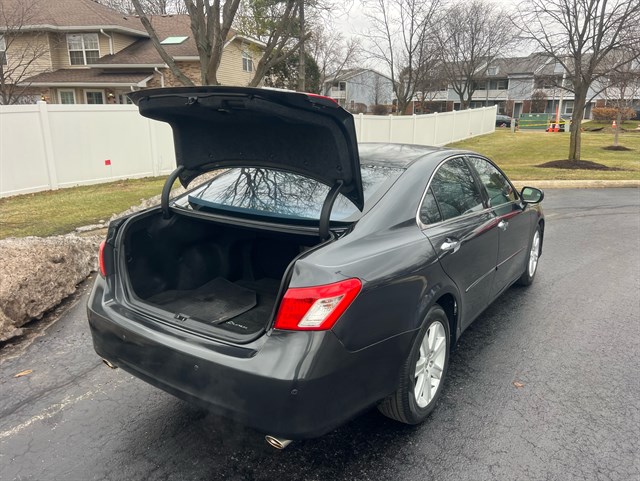 2009 LEXUS ES - Image 18