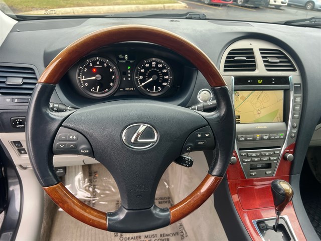 2009 LEXUS ES - Image 26