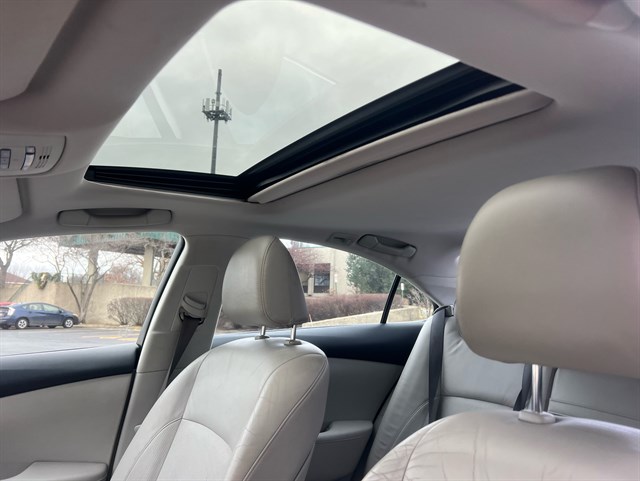 2009 LEXUS ES - Image 39