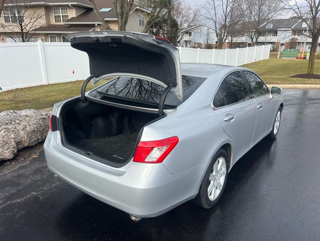 2009 LEXUS ES - Image 17