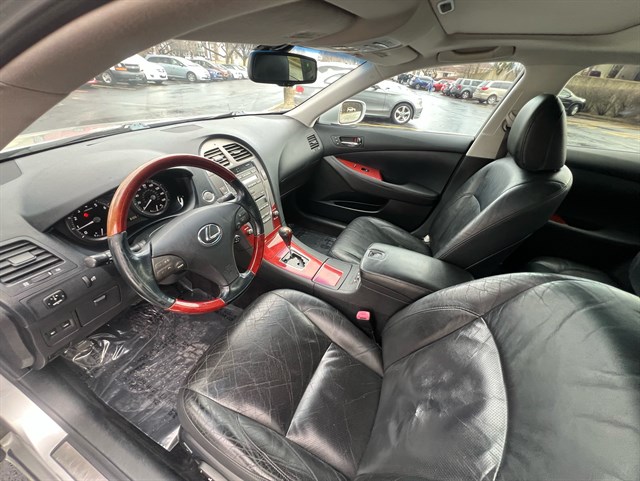 2009 LEXUS ES - Image 37