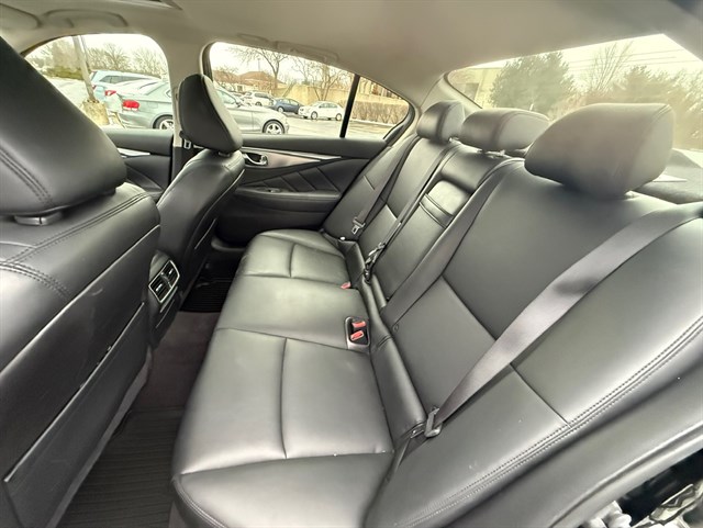 2015 INFINITI Q50 - Image 27