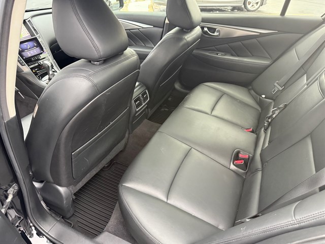 2015 INFINITI Q50 - Image 26