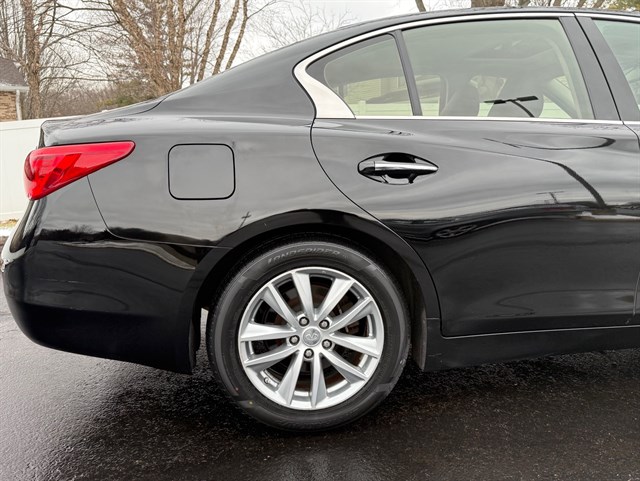 2015 INFINITI Q50 - Image 6