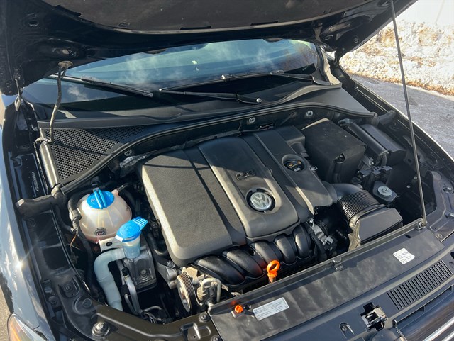 2013 VOLKSWAGEN PASSAT - Image 23