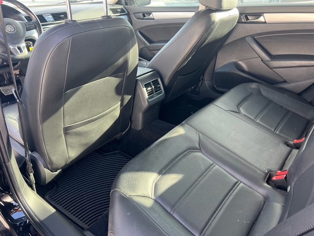 2013 VOLKSWAGEN PASSAT - Image 40