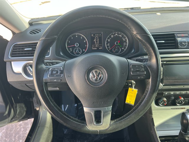 2013 VOLKSWAGEN PASSAT - Image 26