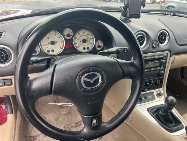 2003 MAZDA MX-5 - Image 32