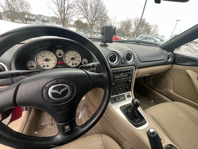 2003 MAZDA MX-5 - Image 33