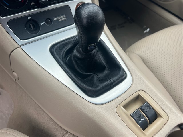 2003 MAZDA MX-5 - Image 38