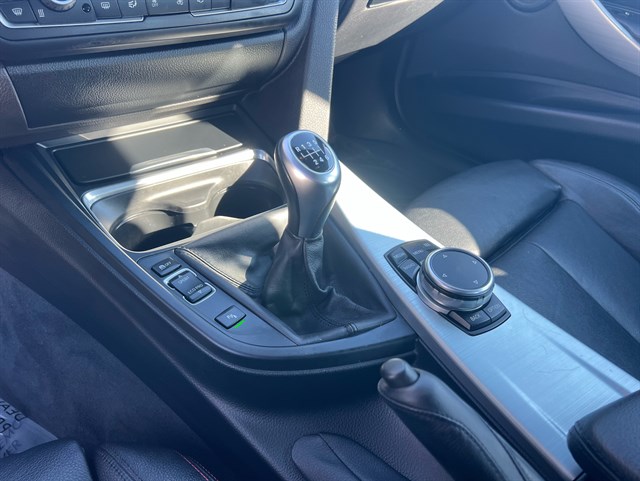 2015 BMW 335I - Image 33