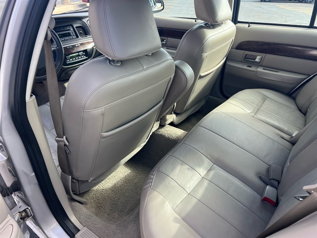 2007 MERCURY GRAND MARQUIS - Image 28