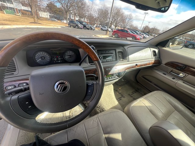 2007 MERCURY GRAND MARQUIS - Image 46