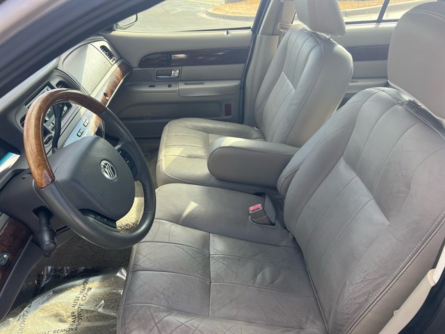 2007 MERCURY GRAND MARQUIS - Image 31