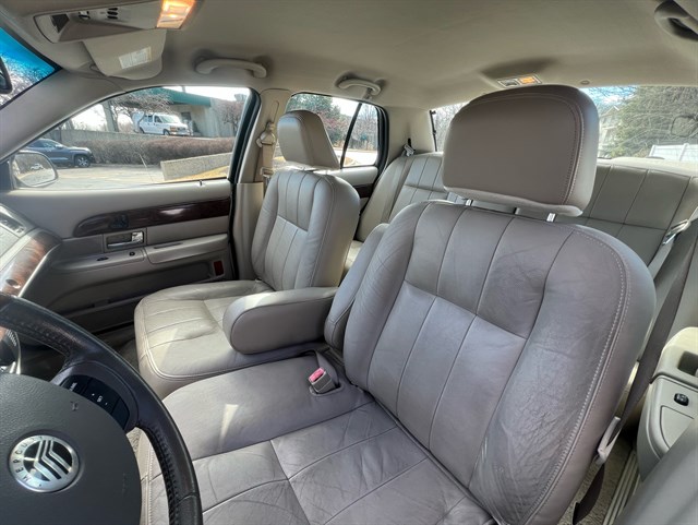 2007 MERCURY GRAND MARQUIS - Image 33