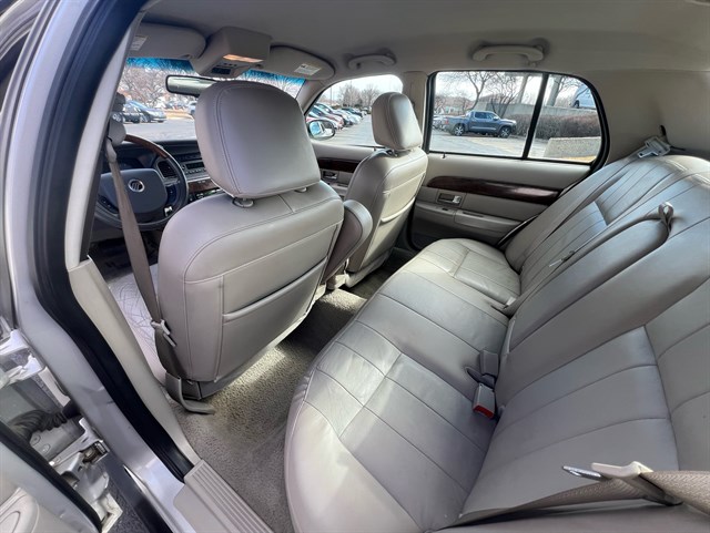 2007 MERCURY GRAND MARQUIS - Image 42