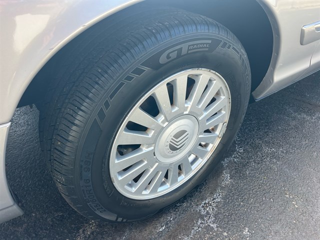 2007 MERCURY GRAND MARQUIS - Image 24