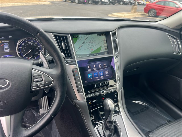 2014 INFINITI Q50 - Image 30