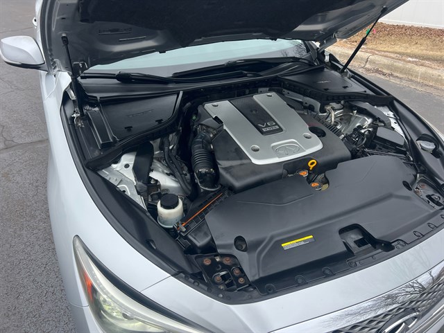 2014 INFINITI Q50 - Image 24