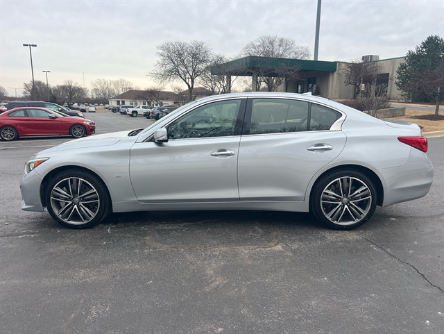 2014 INFINITI Q50 - Image 11