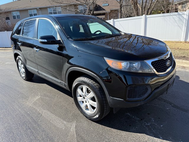 2011 KIA SORENTO - Image 9