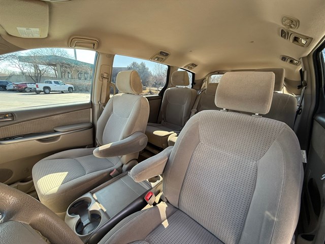 2006 TOYOTA SIENNA - Image 16
