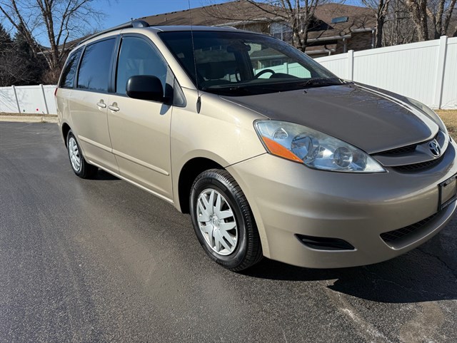 2006 TOYOTA SIENNA - Image 38