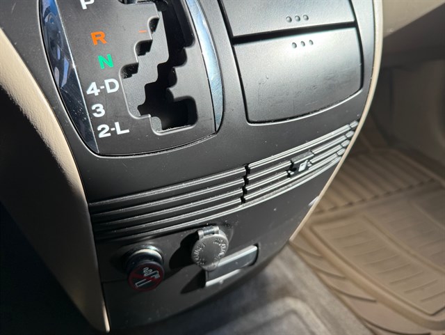 2006 TOYOTA SIENNA - Image 28