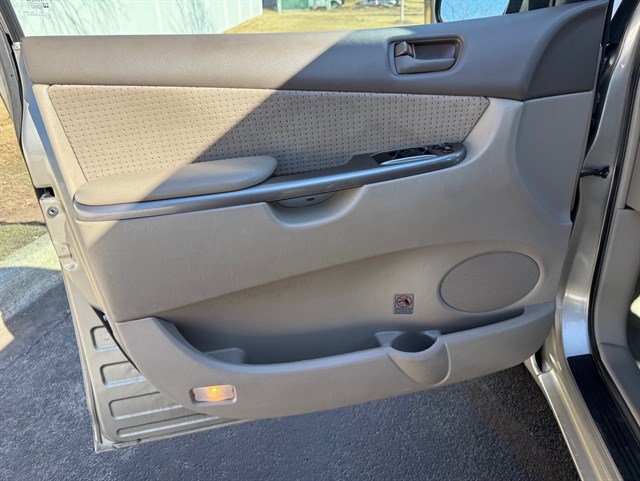 2006 TOYOTA SIENNA - Image 31