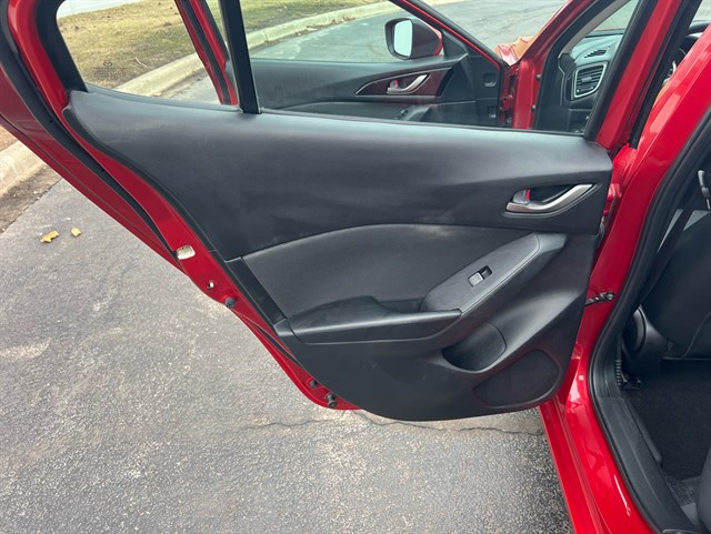 2014 MAZDA MAZDA3 - Image 38