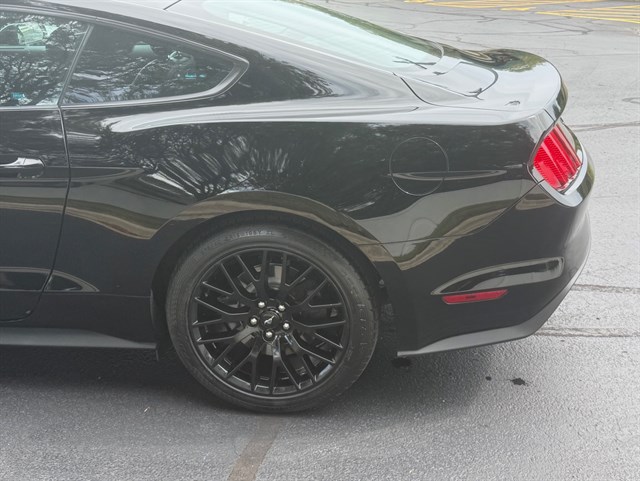 2017 Ford Mustang GT - Photo 30