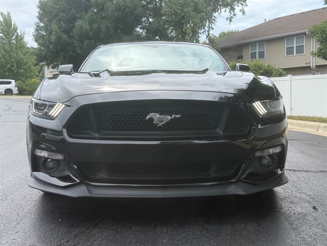 2017 Ford Mustang GT - Photo 12