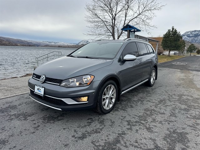 2017 Volkswagen Golf Alltrack TSI SE 4Motion DSG's photo