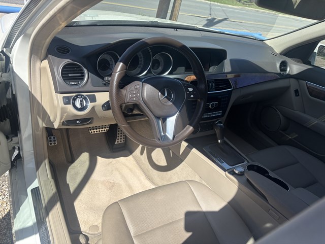 Mercedes C250 photo 5