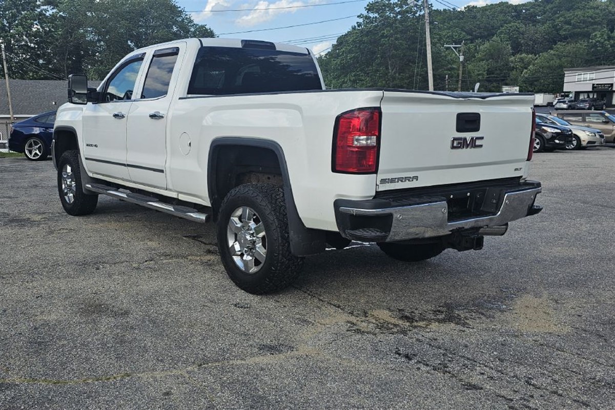 2015 Gmc Sierra SLT photo 2