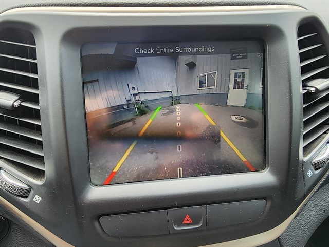 2015 Jeep Cherokee Latitude - Photo 16
