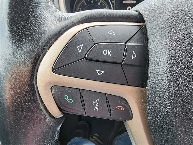 2015 Jeep Cherokee Latitude - Photo 19