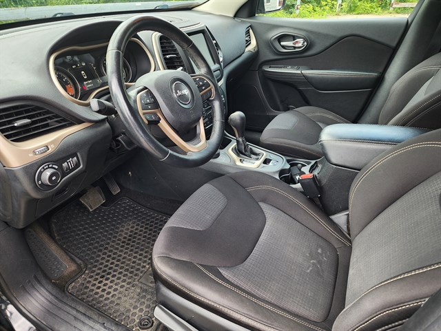 2015 Jeep Cherokee Latitude - Photo 8